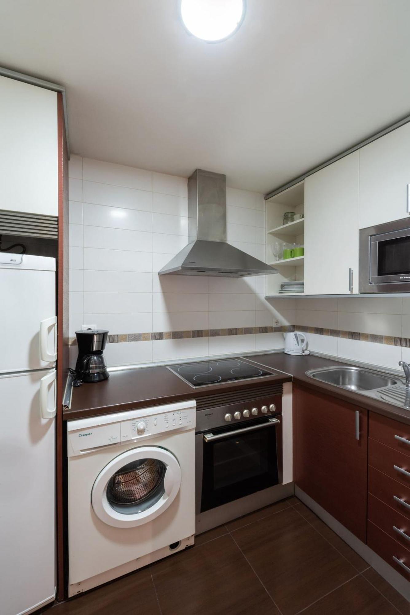 Apartamentos Day Madrid San Antonio Centro Gran Via Sol Malasana Екстериор снимка