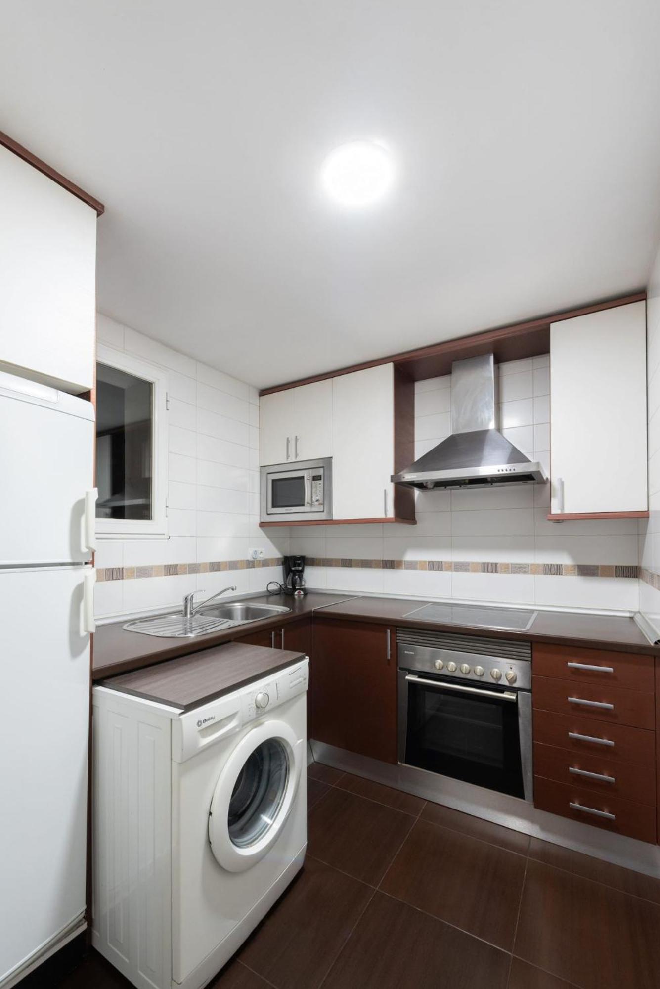 Apartamentos Day Madrid San Antonio Centro Gran Via Sol Malasana Екстериор снимка