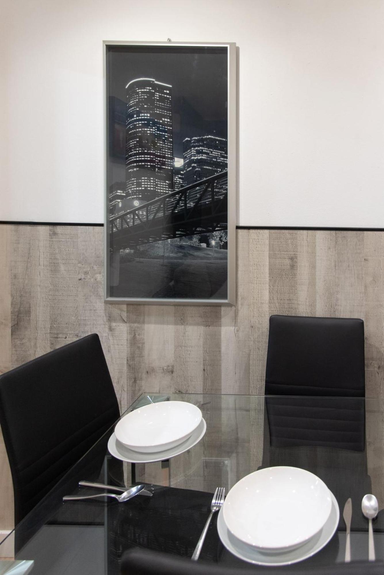 Apartamentos Day Madrid San Antonio Centro Gran Via Sol Malasana Екстериор снимка