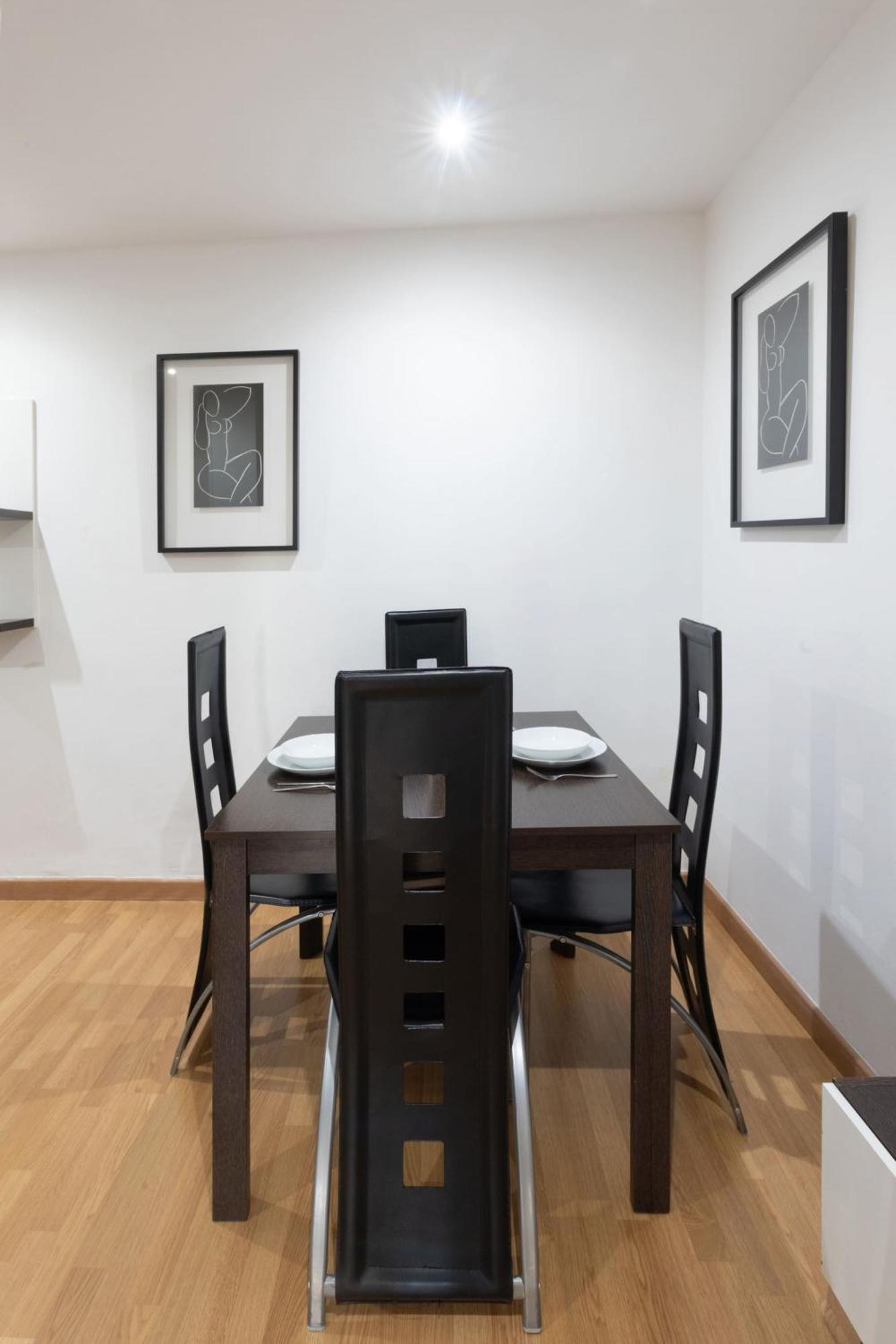 Apartamentos Day Madrid San Antonio Centro Gran Via Sol Malasana Екстериор снимка