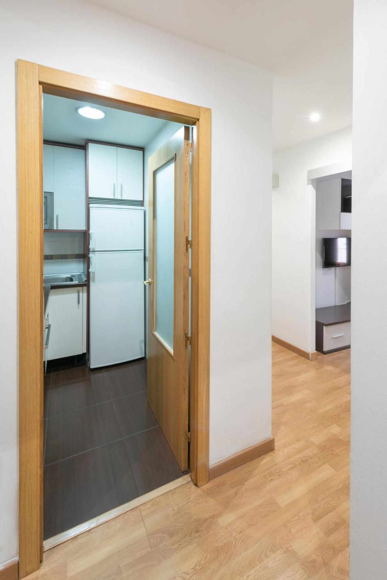 Apartamentos Day Madrid San Antonio Centro Gran Via Sol Malasana Екстериор снимка